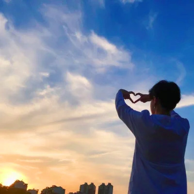 2025年真人一人一半情侣头像
