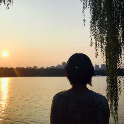 2025年真人一人一半情侣头像