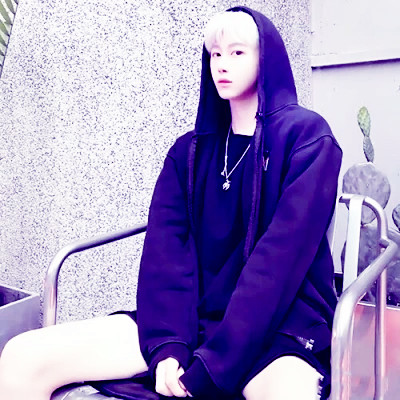 超拽单人情侣头像一对一左一右