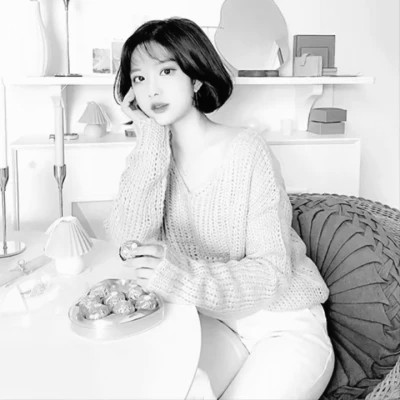 头像情侣霸气黑白一男一女