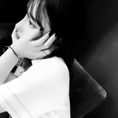 头像情侣霸气黑白一男一女