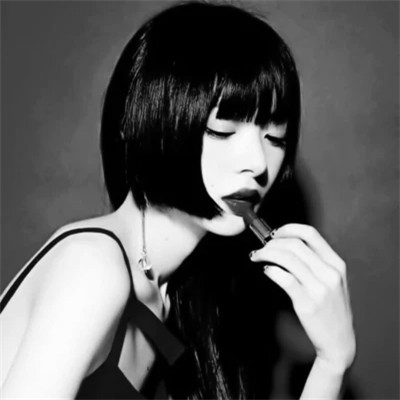 头像情侣霸气黑白一男一女