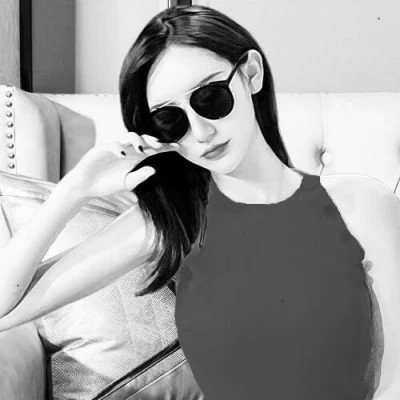 高质量一男一女纯黑白情侣头像图片