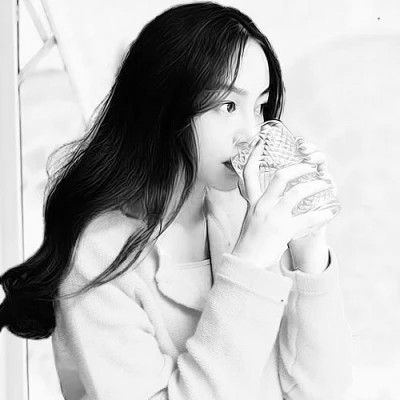 高质量一男一女纯黑白情侣头像图片