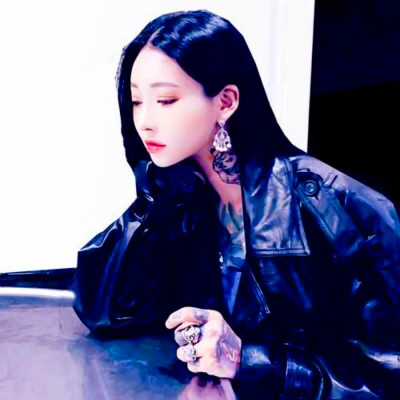 一男一女超好看的情侣头像图片