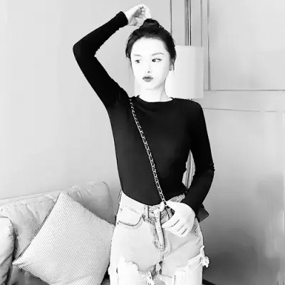 微信黑白情侣头像一男一女真人