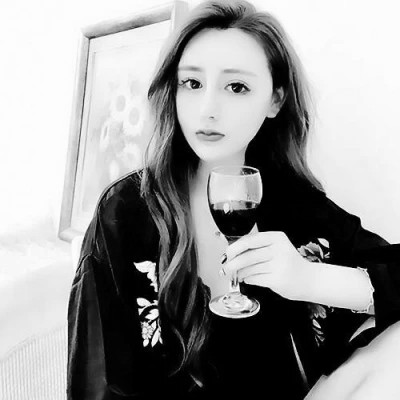 微信黑白情侣头像一男一女真人
