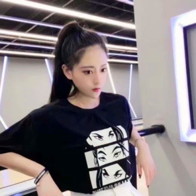 2025流行情侣头像一男一女一人一张