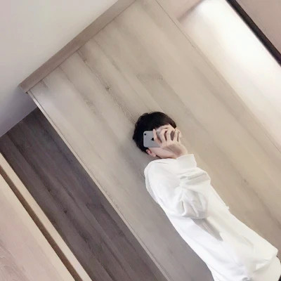 2025流行情侣头像一男一女一人一张