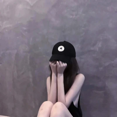 2025流行情侣头像一男一女一人一张