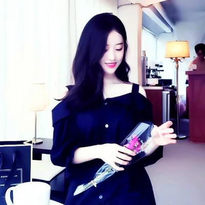 2025情侣头像一男一女情头超火图片