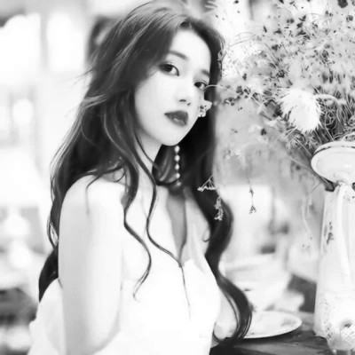 好看情头一男一女分开黑白