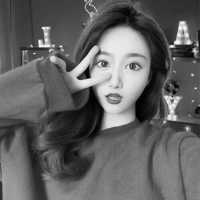 好看情头一男一女分开黑白