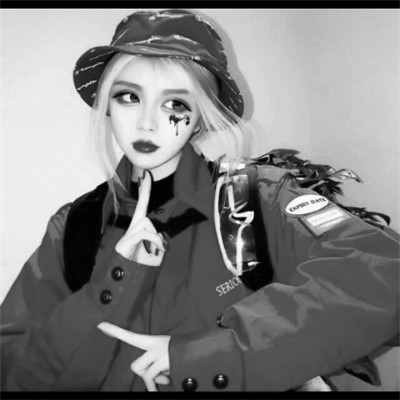 好看情头一男一女分开黑白