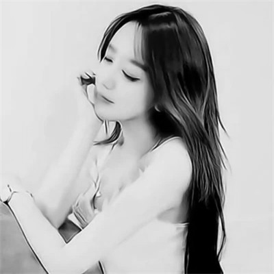 好看情头一男一女分开黑白