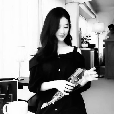 好看情头一男一女分开黑白