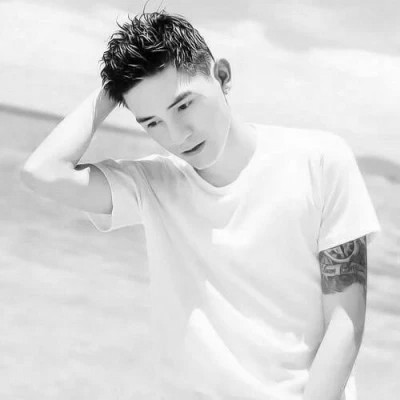 好看情头一男一女分开黑白