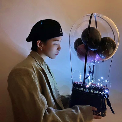 情侣头像浪漫一人一张