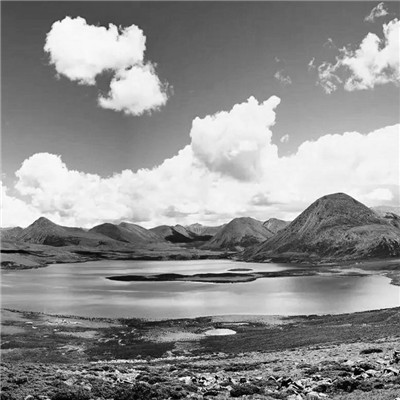 微信黑白山水风景头像