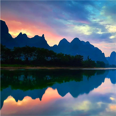 2025年最好旺财山水风景图片头像