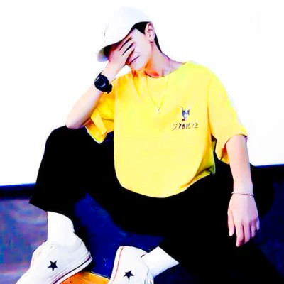 超宠溺的情侣头像一左一右一男一女