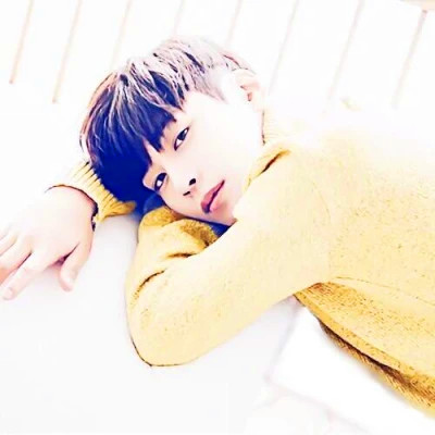 超宠溺的情侣头像一左一右一男一女