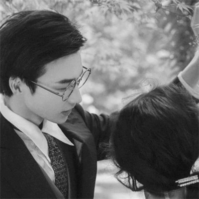双人情侣头像黑白真人版