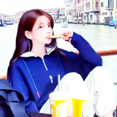 超高清独一无二一男一女的情侣头像