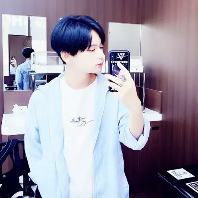 超高清独一无二一男一女的情侣头像