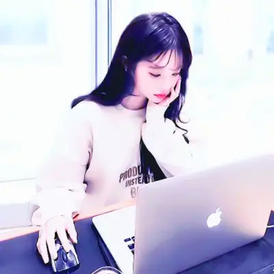 2025抖音最火的情侣头像