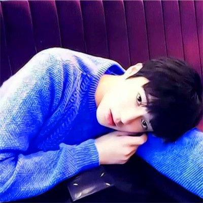 情侣头像男女一左一右配对超火图片