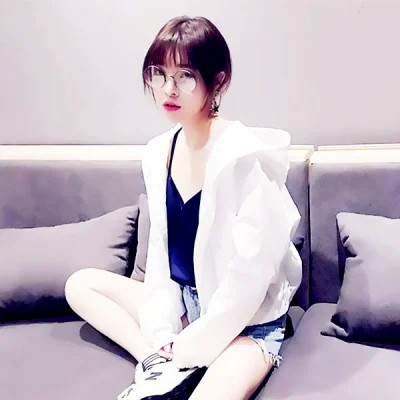 高颜值的情头真人一人一张