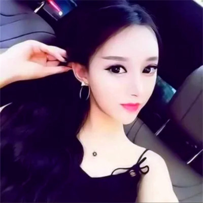 最火头像情侣一左一右一男一女图片