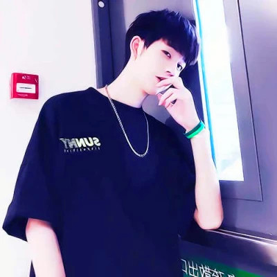 高端大气上档次的情侣头像