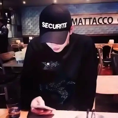 爆款情侣头像 一人一半