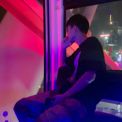 qq情侣头像一男一女新款超火好看