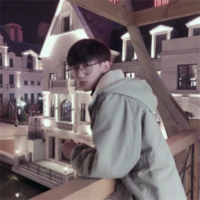 qq情侣头像配对一男一女