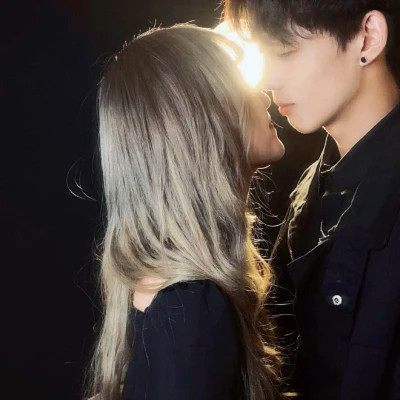 2025年新款浪漫情侣头像