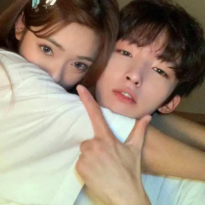 2025年新款浪漫情侣头像