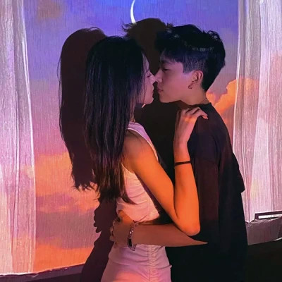 2025年新款浪漫情侣头像