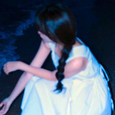 不露脸女头真人唯美图片