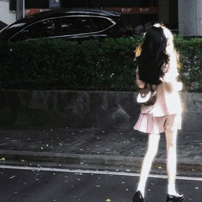 不露脸女头真人唯美图片