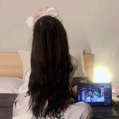 不露脸女头真人唯美图片