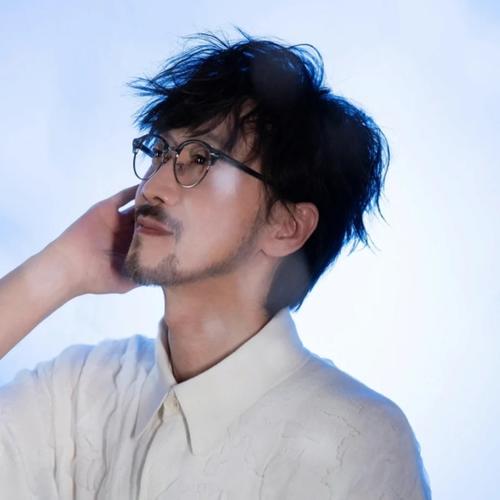 抖音伤感头像男生心碎超火图片