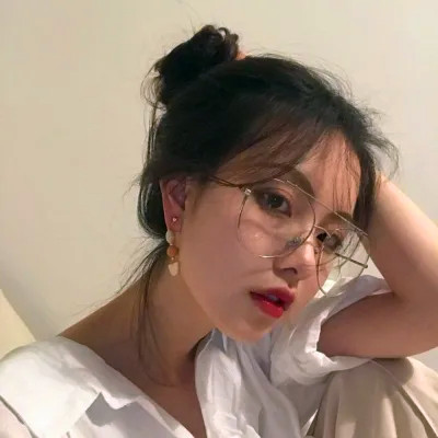 超拽霸气的女生头像