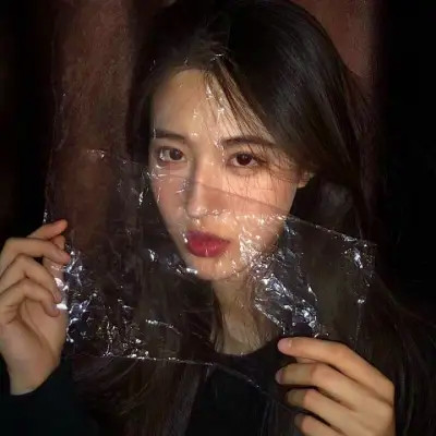 超拽霸气的女生头像