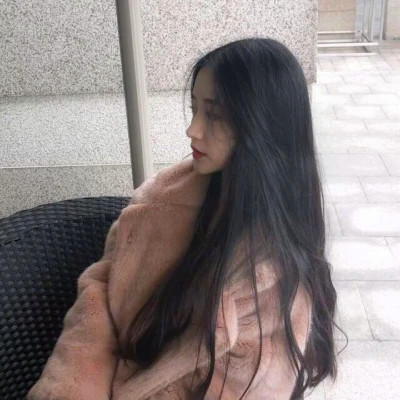 超拽霸气的女生头像