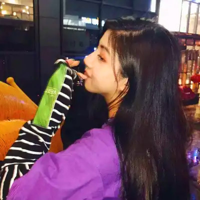 超拽霸气的女生头像