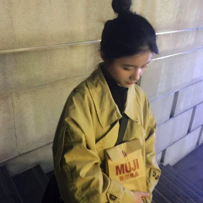 超拽霸气的女生头像