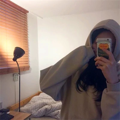 超拽霸气的女生头像